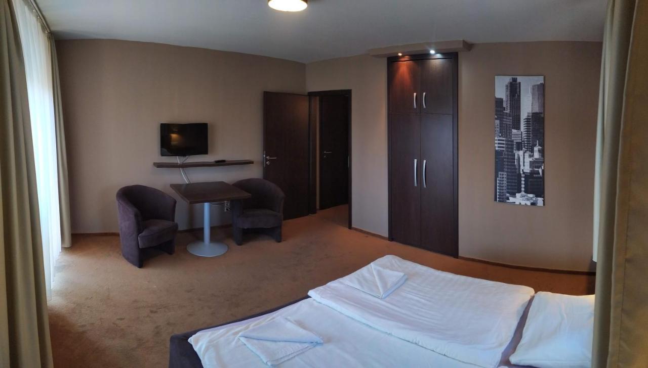 Zala Aranya Panzió Hotel Zalakaros Bagian luar foto